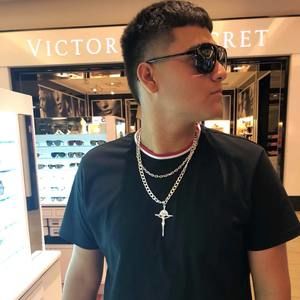 Meet your Posher, Alex